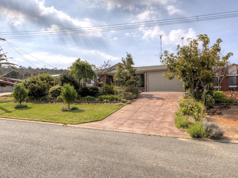 Blackbutt Way, Forrestfield WA 6058