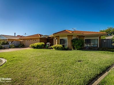 12 Lima Close, Warnbro WA 6169