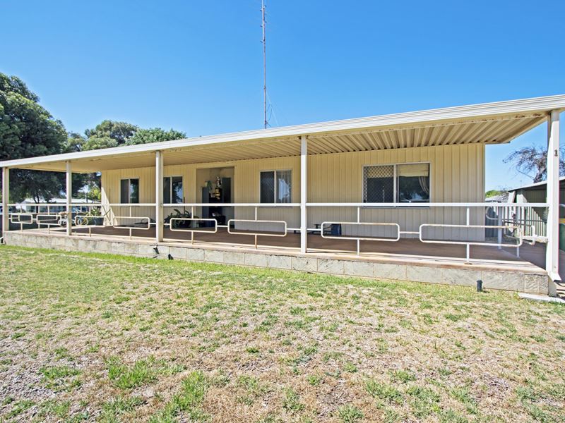 1 Sandland Street, Jurien Bay