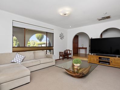 53 Lyndhurst Street, Dianella WA 6059