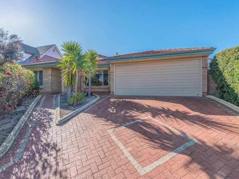 10 Giuffre Place, Lake Coogee WA 6166