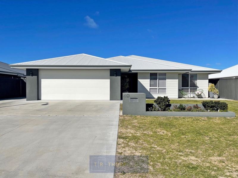 40 Woody Avenue, Castletown