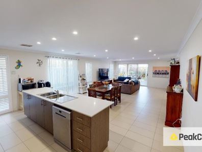 7 Strathmore Close, Baldivis WA 6171