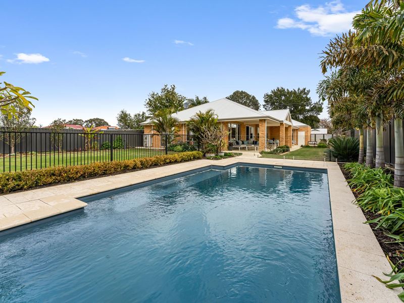 107 Whitfield Street, Bassendean WA 6054