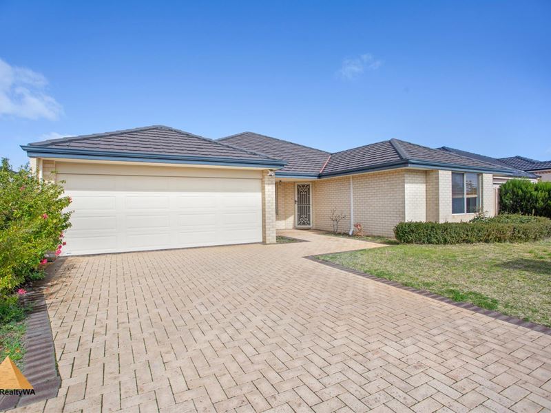 31 Urquhart Court, Canning Vale WA 6155