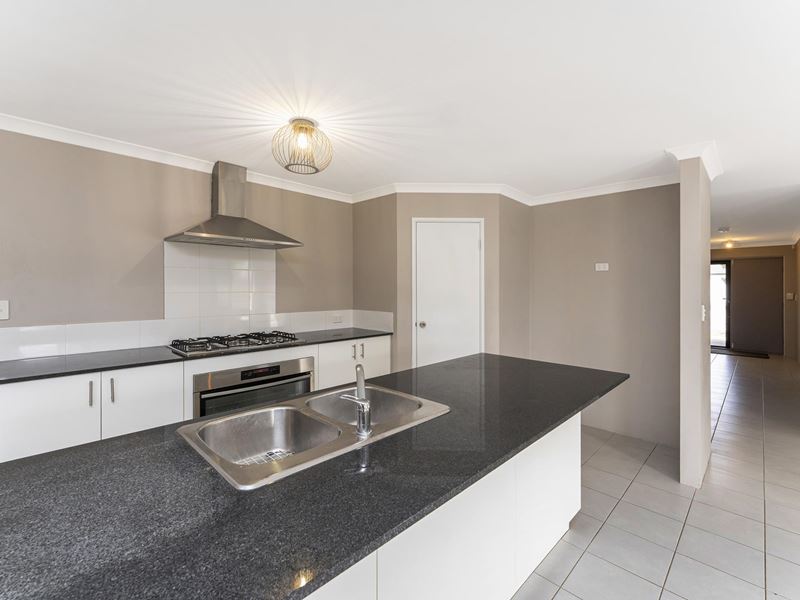 60 Chapel Street, Baldivis WA 6171