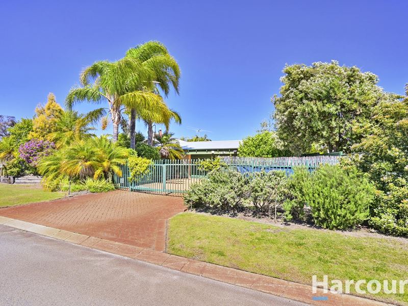 4 Larissa Court, Ballajura WA 6066