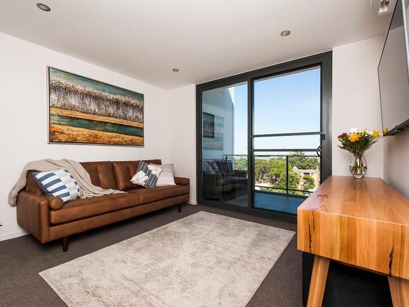 136/172 Railway Parade, West Leederville