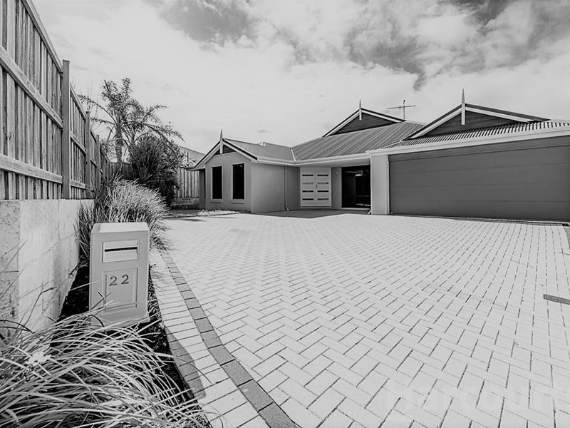 22 Honeymyrtle Grange, Halls Head