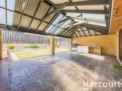 22 Honeymyrtle Grange, Halls Head WA 6210