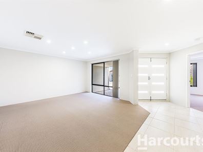 22 Honeymyrtle Grange, Halls Head WA 6210