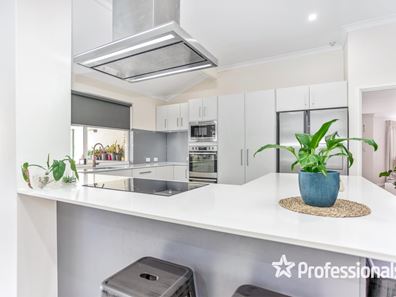59 Brown Crescent, Seville Grove WA 6112
