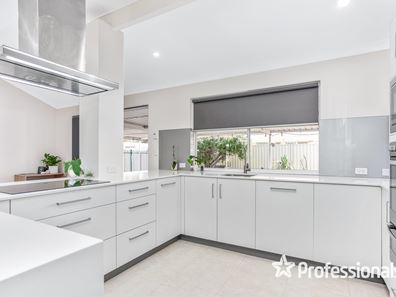 59 Brown Crescent, Seville Grove WA 6112