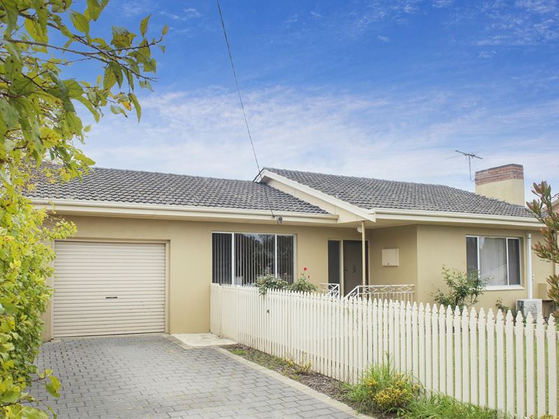79 Peel Terrace, Busselton