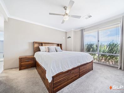38 Azolla Street, Banksia Grove WA 6031