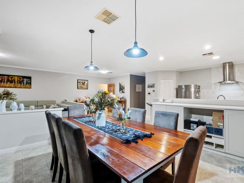 1 Lookout Circle, Ellenbrook