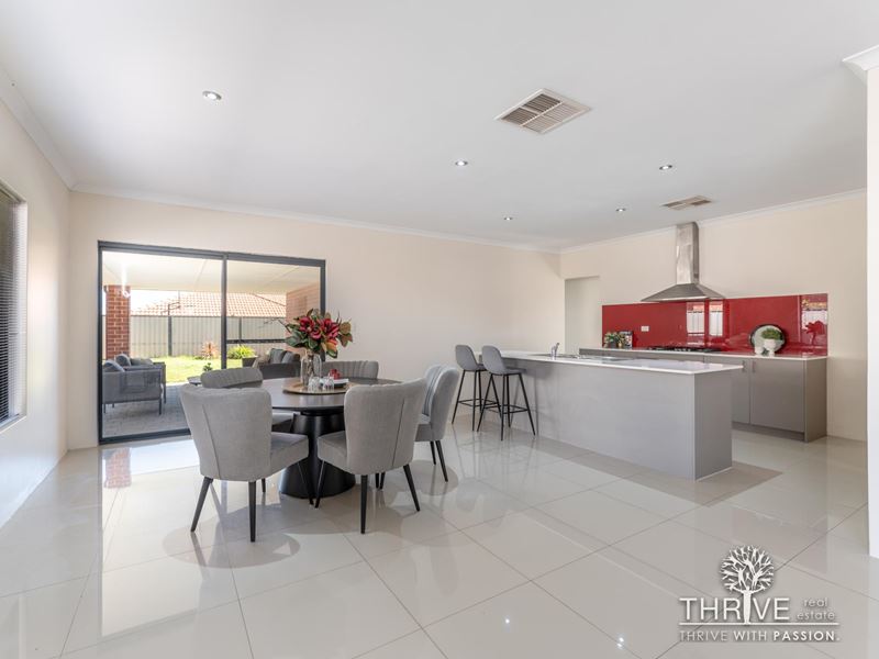 26 Petrona Crescent, Piara Waters WA 6112