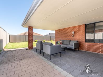 26 Petrona Crescent, Piara Waters WA 6112