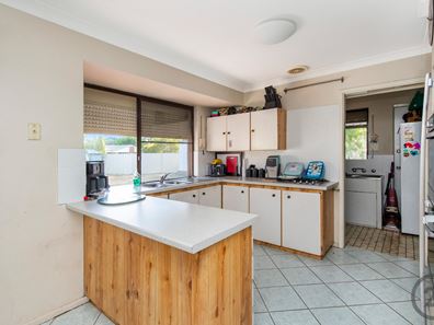 3 Wellstead Way, Coodanup WA 6210