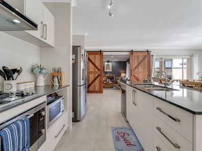 7 Tullis Grove, Southern River WA 6110