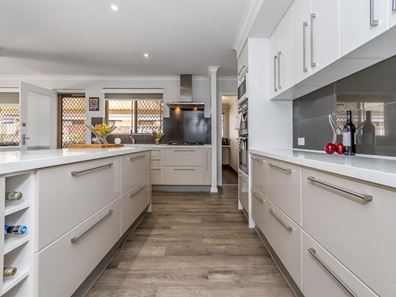 10 Yantara Way, Canning Vale WA 6155