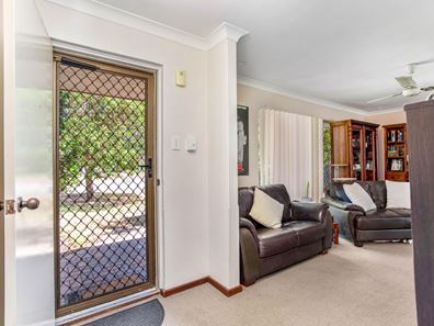 16 Mandarin Way, Seville Grove WA 6112