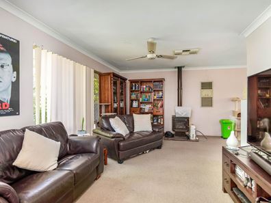 16 Mandarin Way, Seville Grove WA 6112