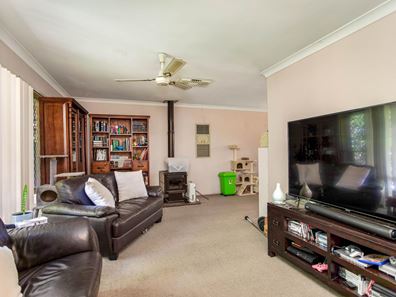 16 Mandarin Way, Seville Grove WA 6112