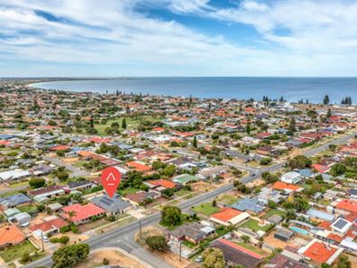 63 Malibu Road, Safety Bay WA 6169