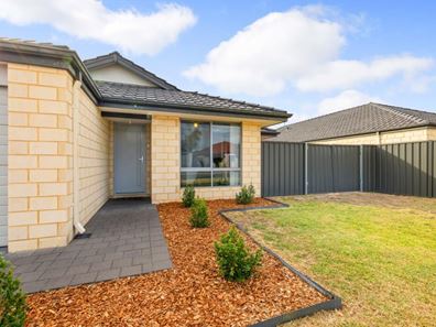9 Cochins Street, Southern River WA 6110