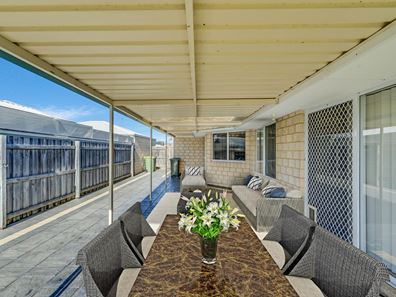 7 Aldenham Heights, Halls Head WA 6210