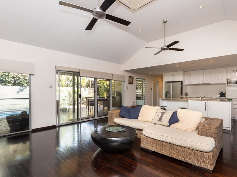 2 Wongai Crescent, Cable Beach