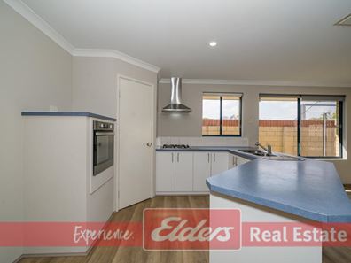 32 Wittecarra Crescent, Port Kennedy WA 6172