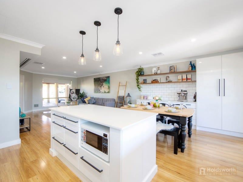 14/181 Daly Street, Belmont