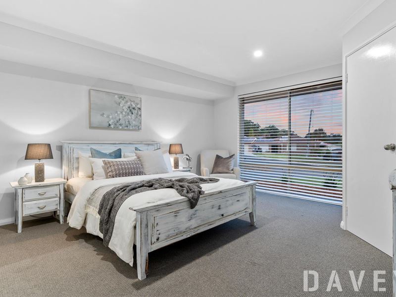 Mandarin Court, Craigie