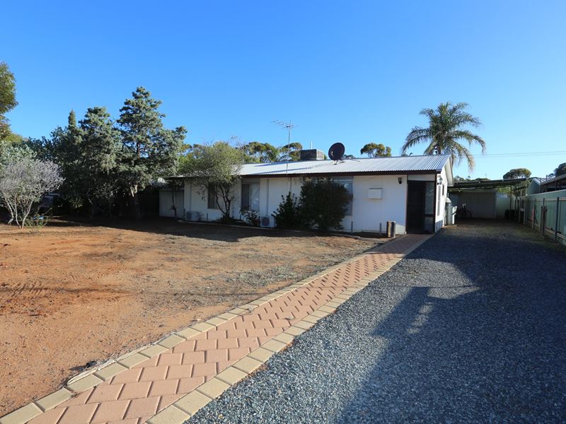 45 Sturt Pea Crescent, Kambalda West