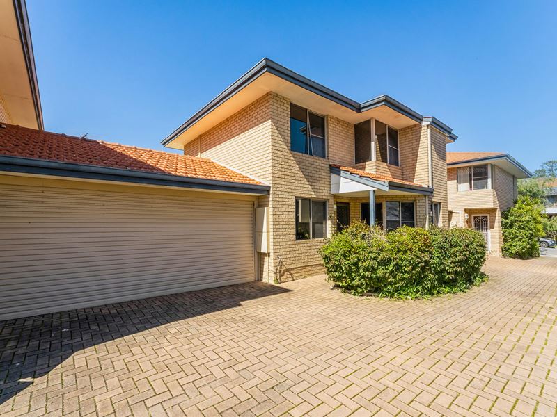 2/4 Gardner Street, Como