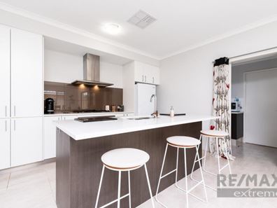 8 Villena Parade, Alkimos WA 6038