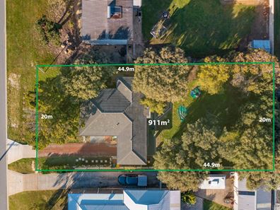 22 Scrivener Place, Halls Head WA 6210