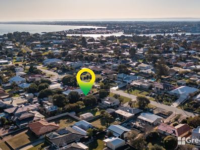 22 Scrivener Place, Halls Head WA 6210