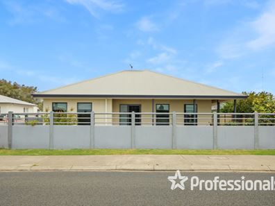 18 Albert Road, Bunbury WA 6230