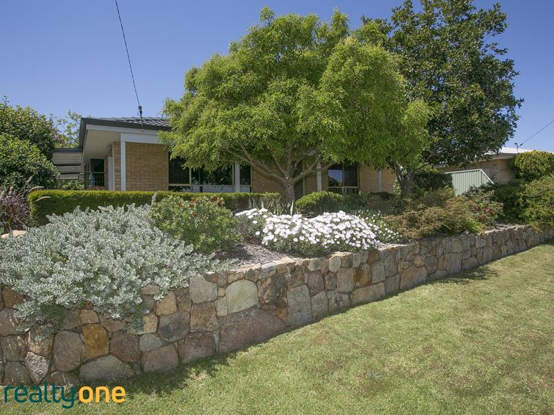 7 Sumreal Close, Swan View