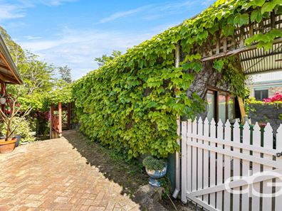 13 McCleery Street, Beaconsfield WA 6162