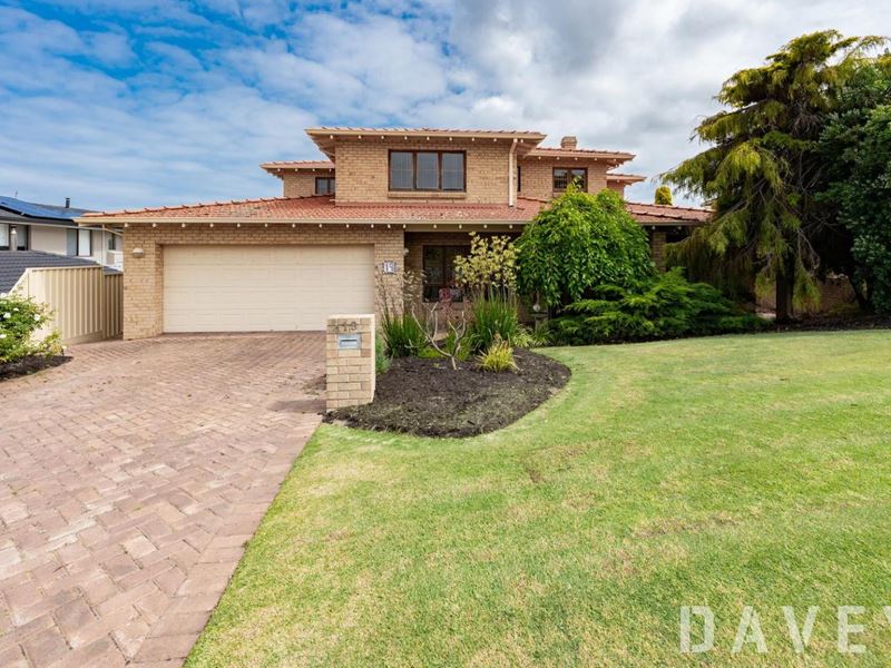19 Breadsall Close, Carine