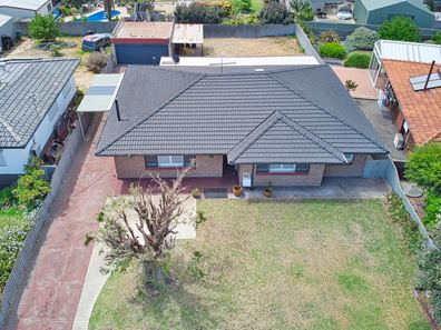 42 Charthouse Rd, Safety Bay WA 6169