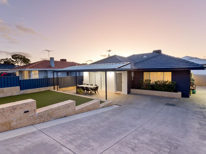 22 Woodley Crescent, Melville