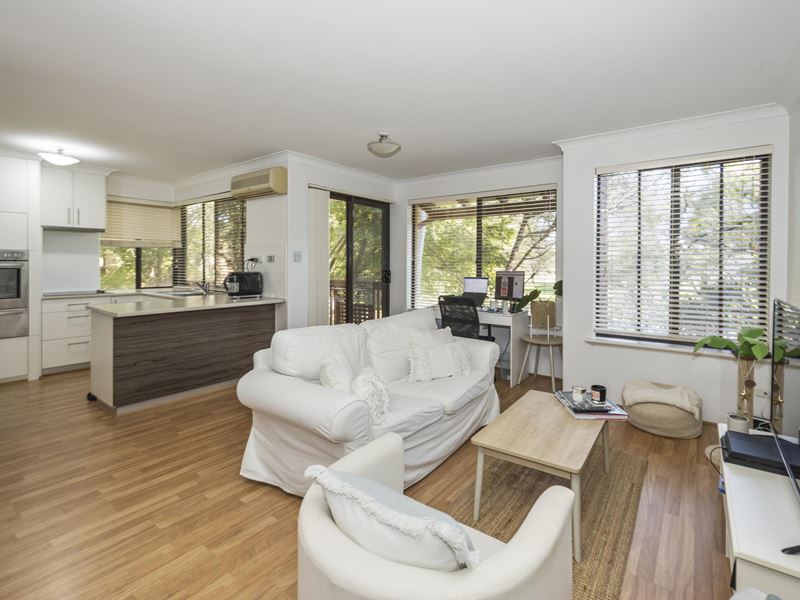 44/50 Moondine  Drive, Wembley