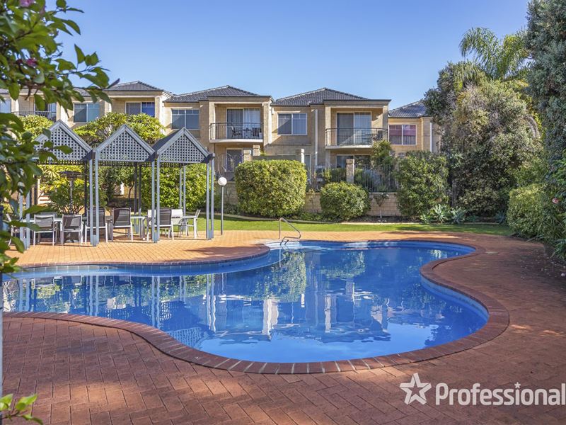 17/5 Spyglass Grove, Connolly