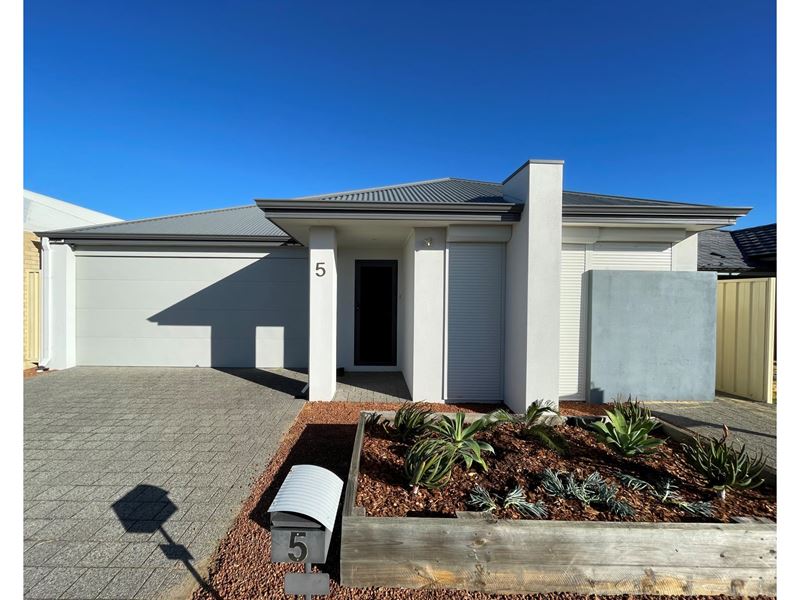 5 Redheart Way, Seville Grove WA 6112 For Rent 650 Weekly