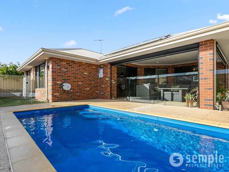 14 Blackstock Street, Hammond Park